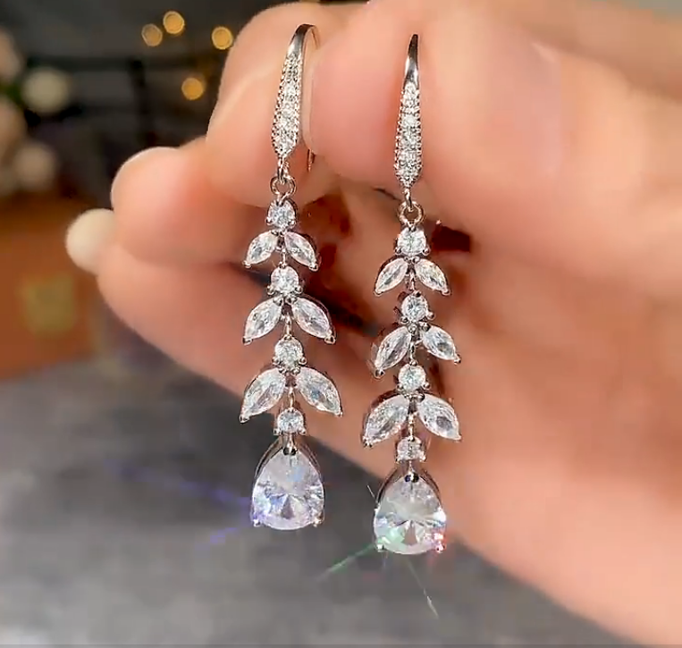 Crystal Bridal earrings– Treasures by Agnes